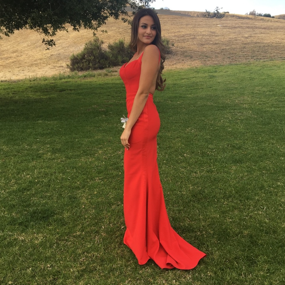 Prom Dress💃🏽 - Picture 2 of 3